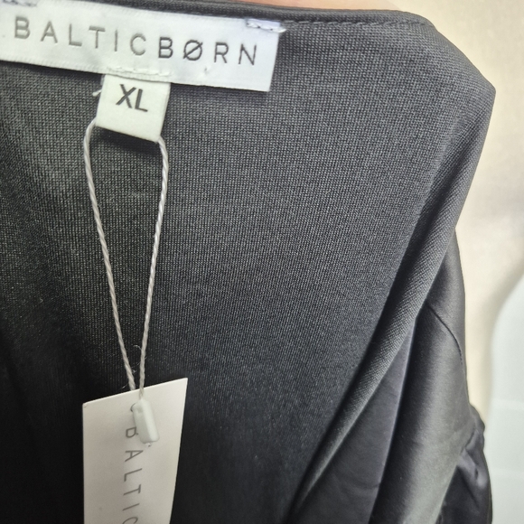 Baltic Born Poppy Satin Tie Front Midi Dress Size XL - Picture 10 of 13